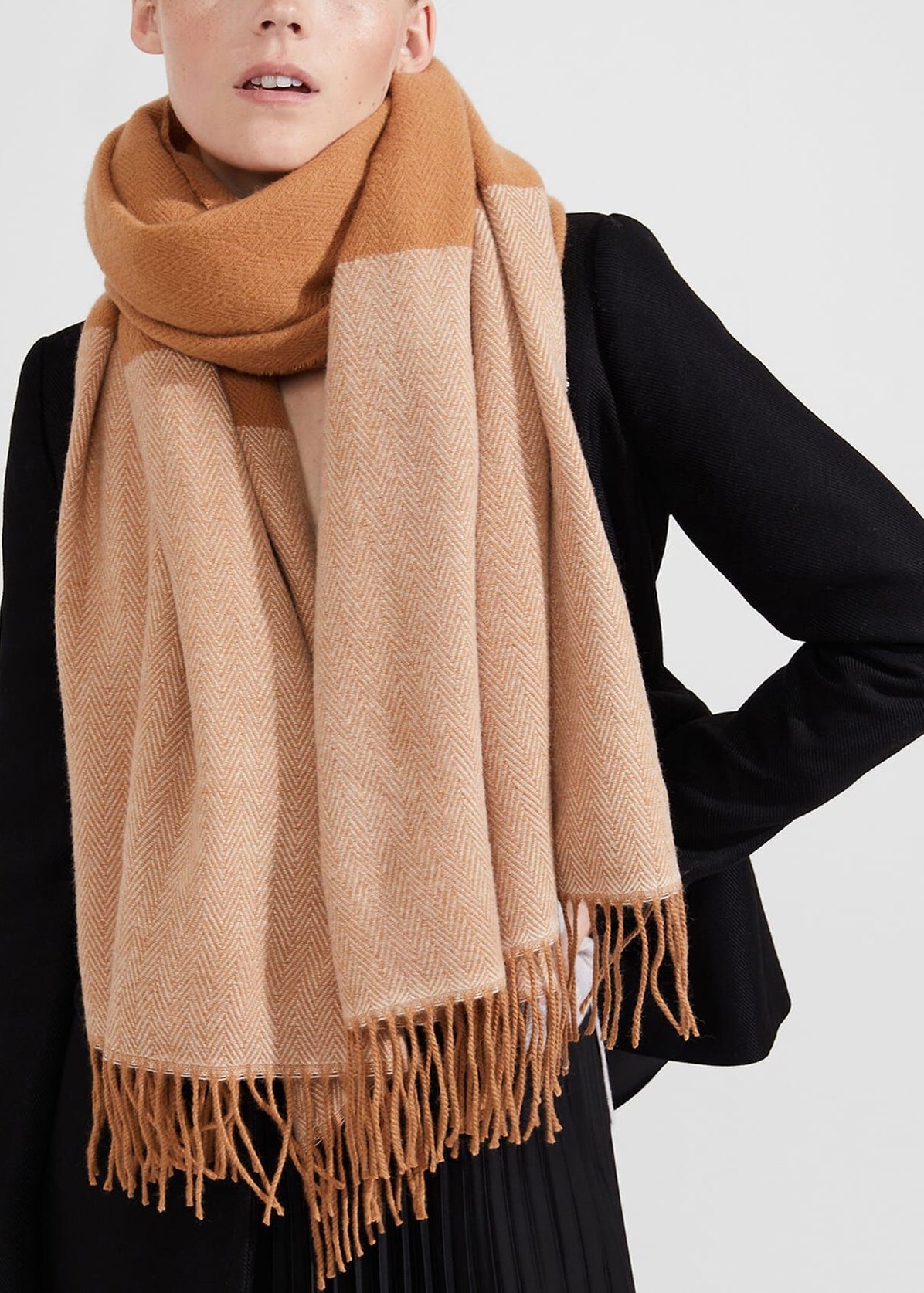 Agnes Scarf 0124/4123/662300 Hobbs-Camel