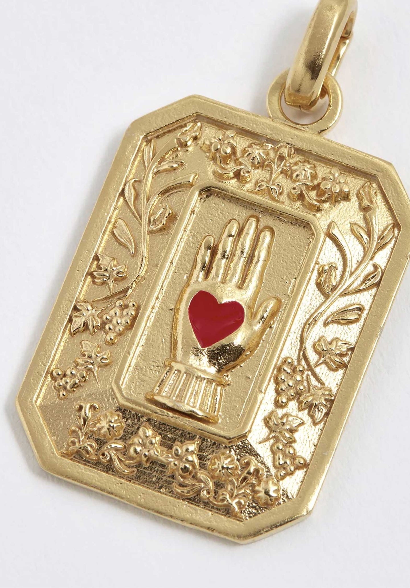 Pendant Heart In Hand Gold