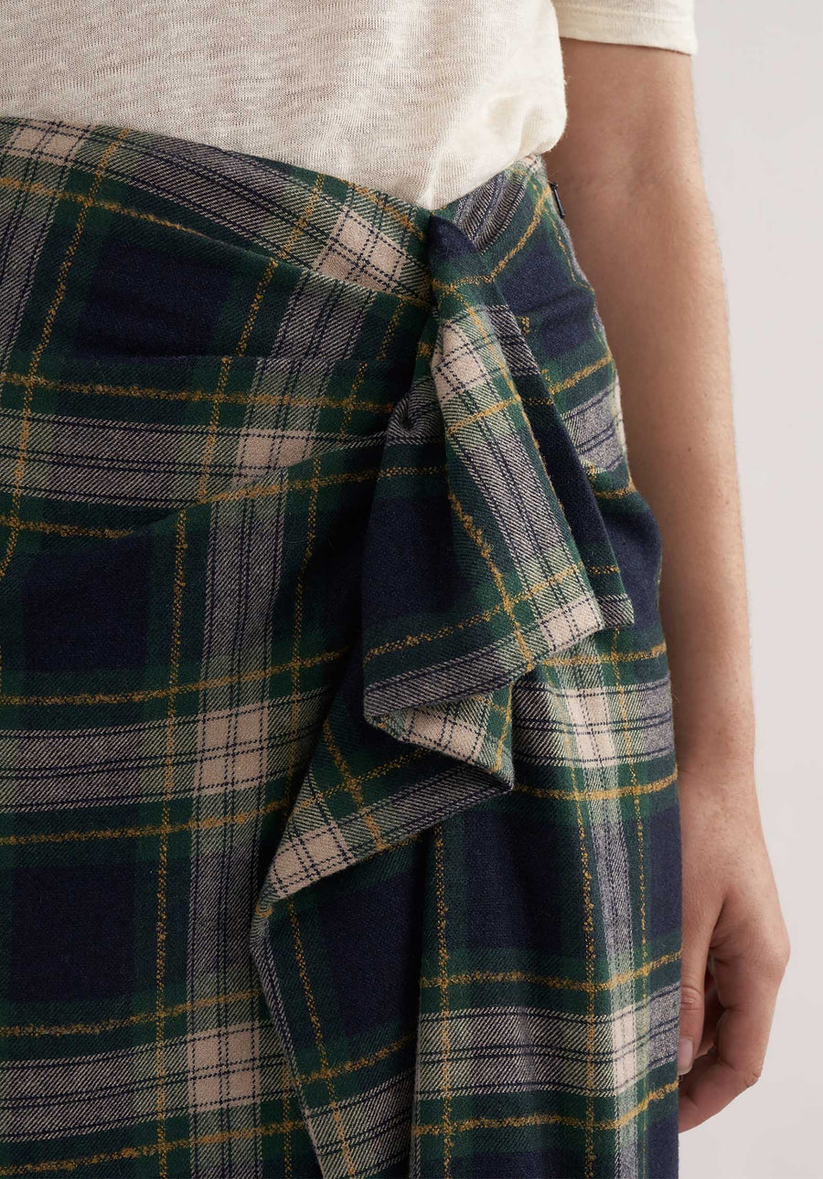 Skirt Anemone C1242 Check-A